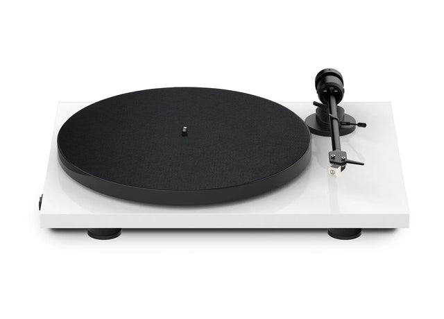 Pro-Ject E1 Phono, patefonas su pradiniu stiprintuvu