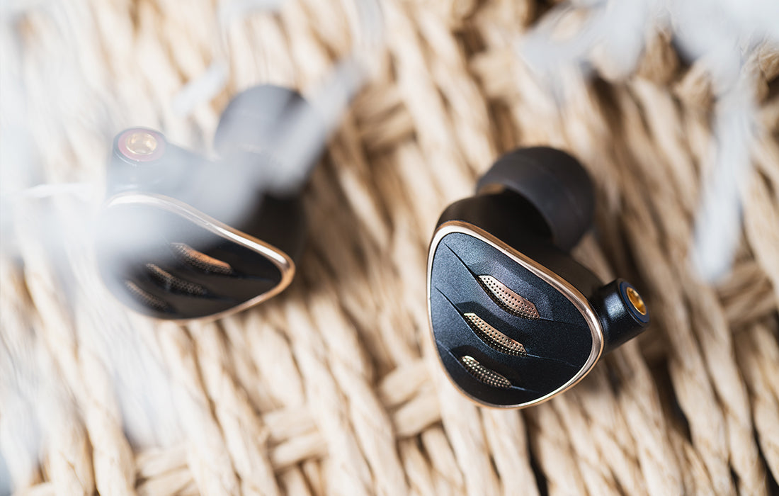 FiiO FH5s, In-ear ausinės